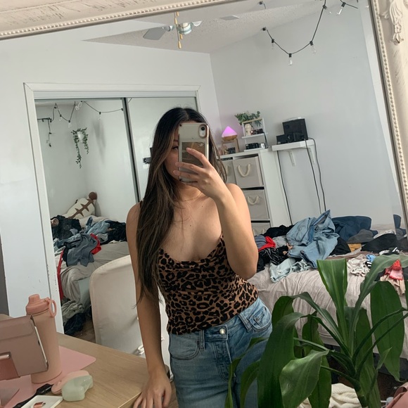 PrettyLittleThing tank top - Picture 2 of 3